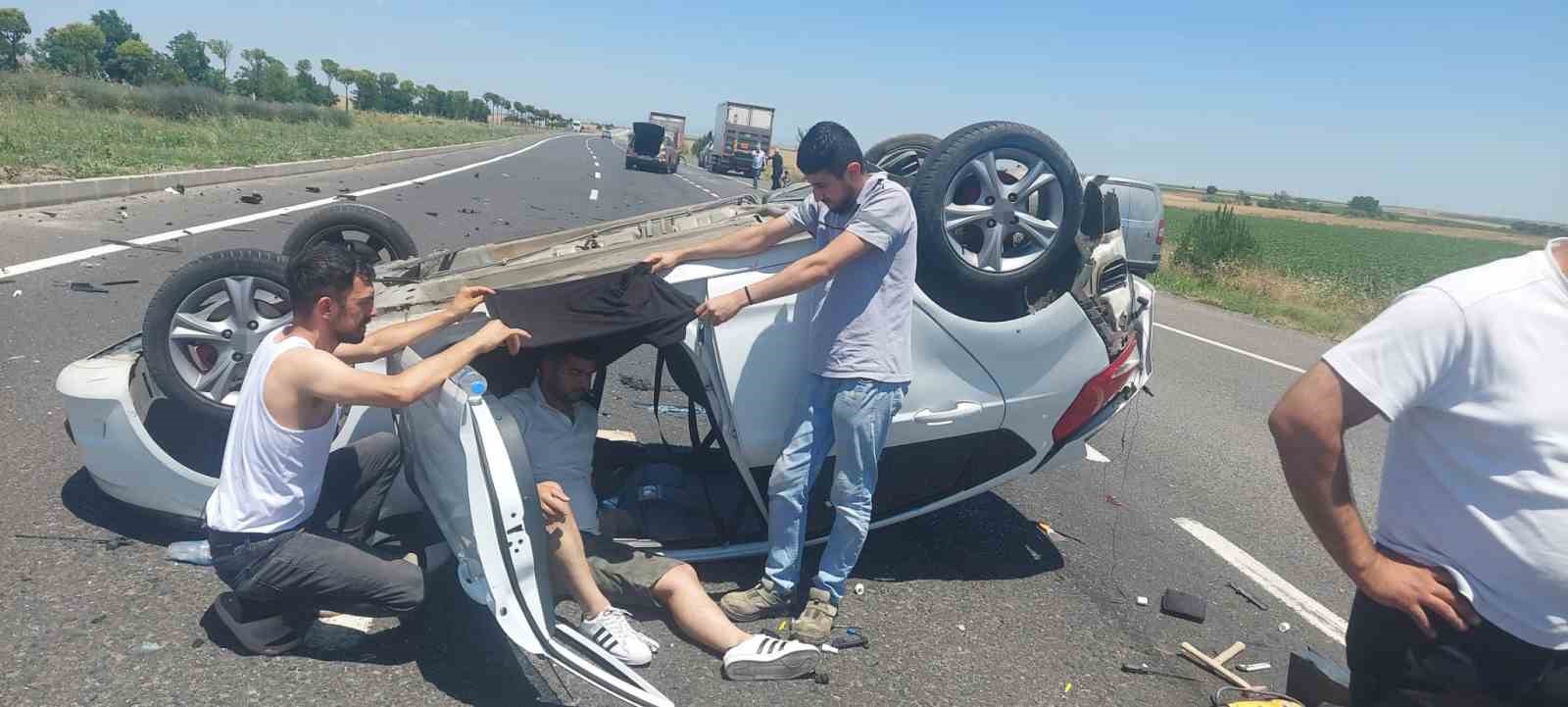 Tekirdağ’da trafik kazası: 3 yaralı 4 tekirdagda trafik kazasi 3 yarali 0 hCgWkdJG