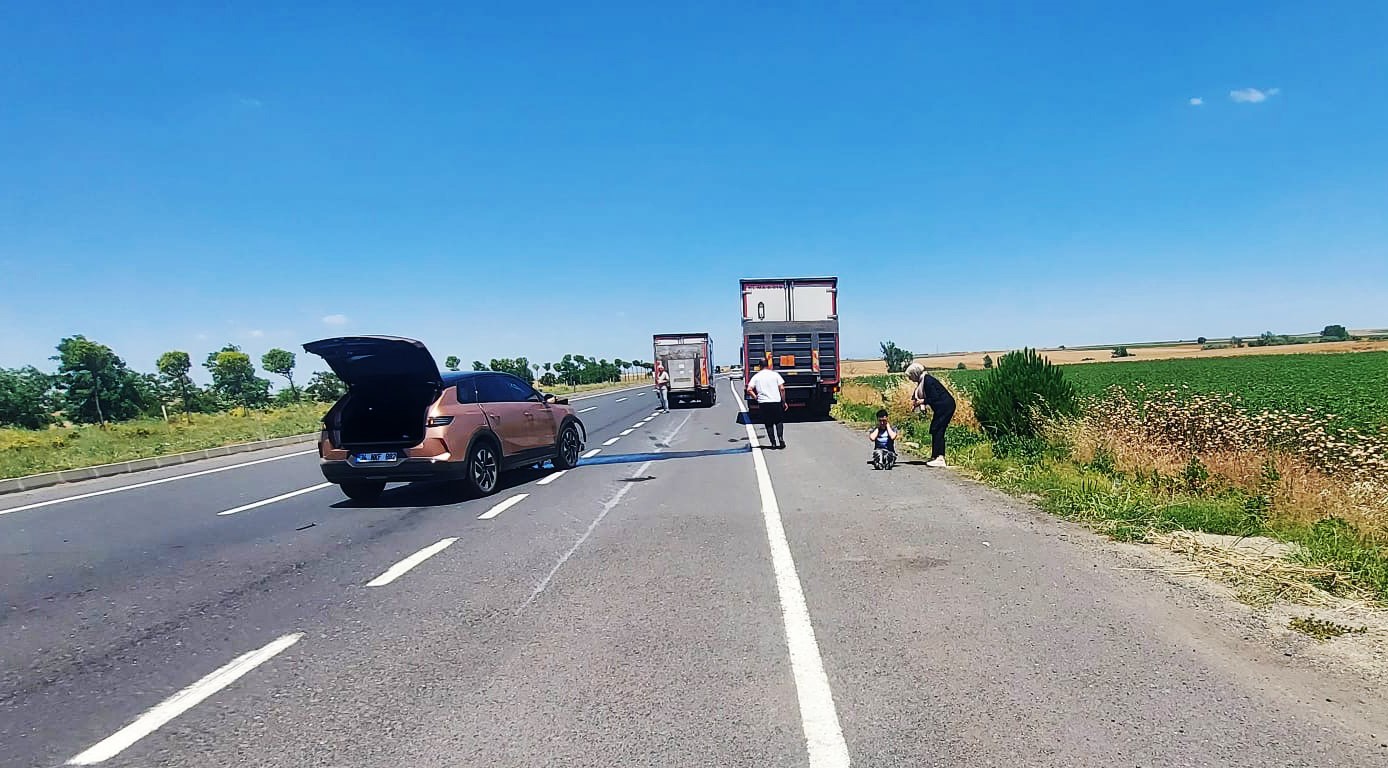 Tekirdağ’da trafik kazası: 3 yaralı 6 tekirdagda trafik kazasi 3 yarali 2 4dQ9SyGE