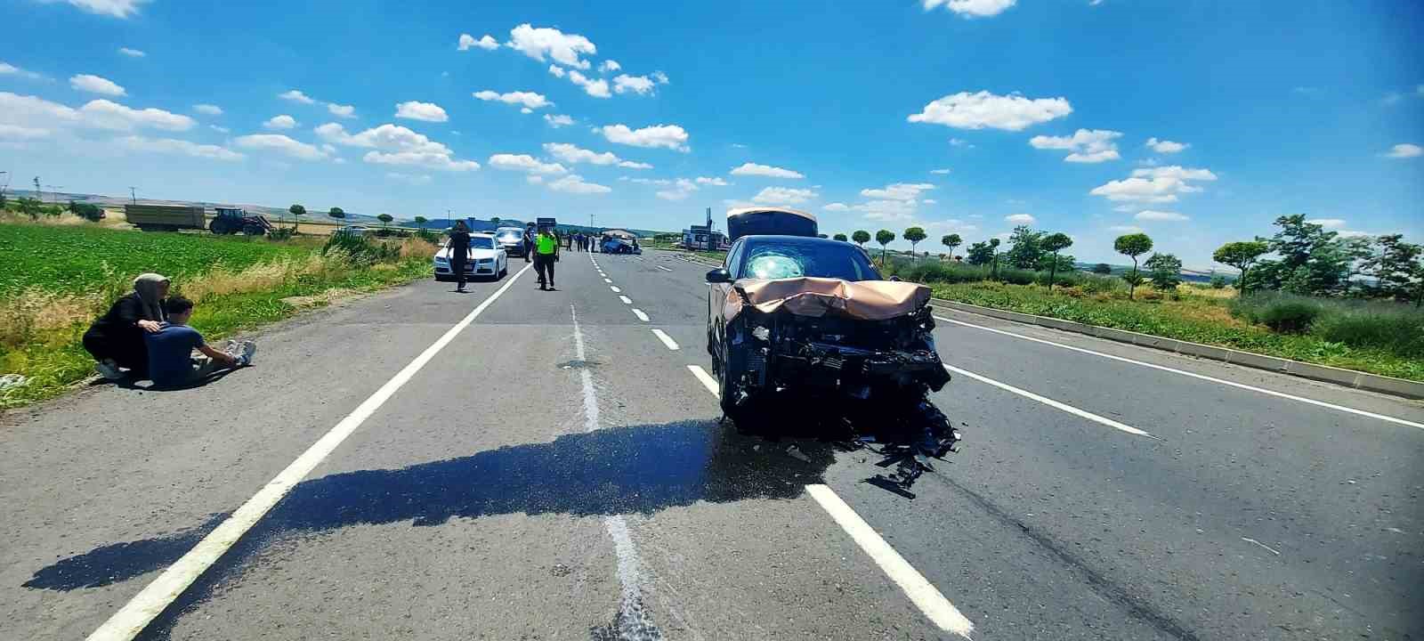 Tekirdağ’da trafik kazası: 3 yaralı 7 tekirdagda trafik kazasi 3 yarali 3 vPNMgG4N