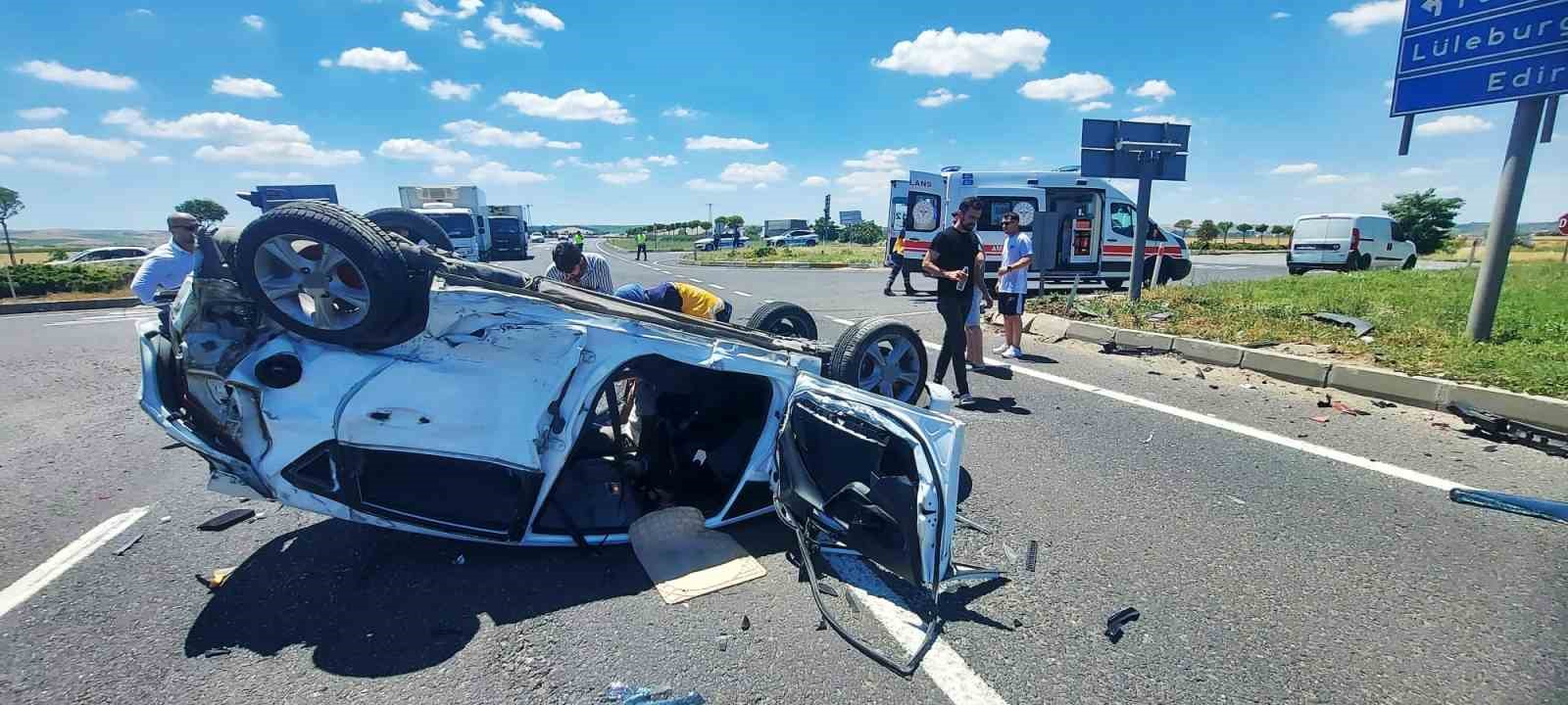 Tekirdağ’da trafik kazası: 3 yaralı 8 tekirdagda trafik kazasi 3 yarali 4