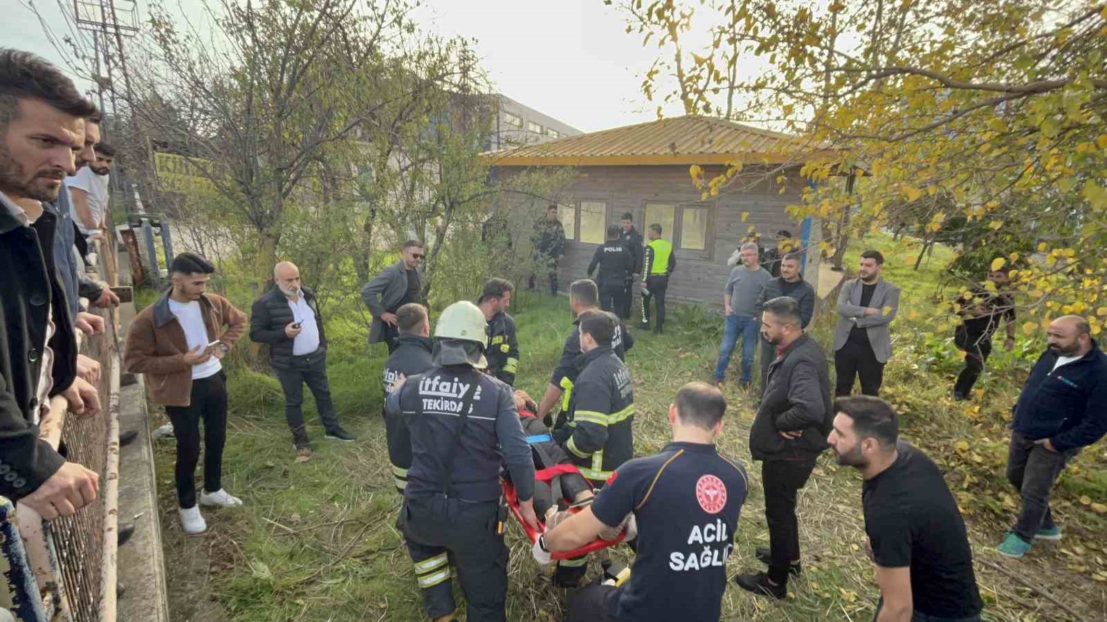 tekirdagda yolcu minibusu ile carpisan pikap takla atti 2 yarali 5 ElVNBahr