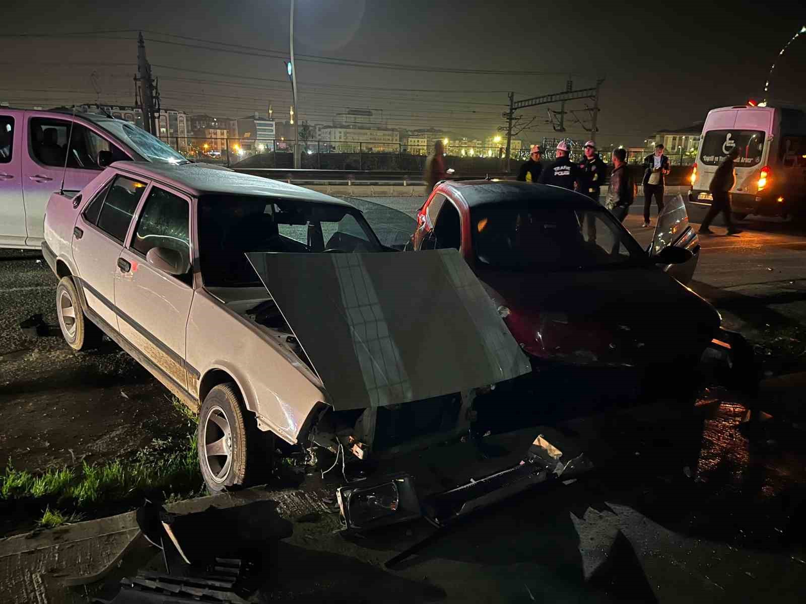 tekirdagda zincirleme trafik kazasi 3 yarali 2 QlrPKnBK