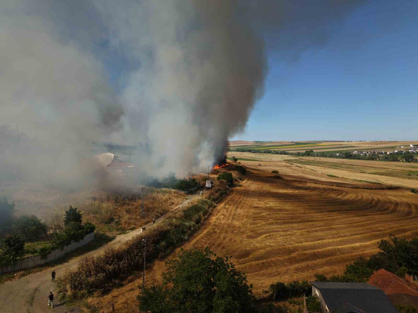 Tekirdağ’daki yangının boyutu havadan görüntülendi 6 tekirdagdaki yanginin boyutu havadan goruntulendi 2 SBWw4kQj