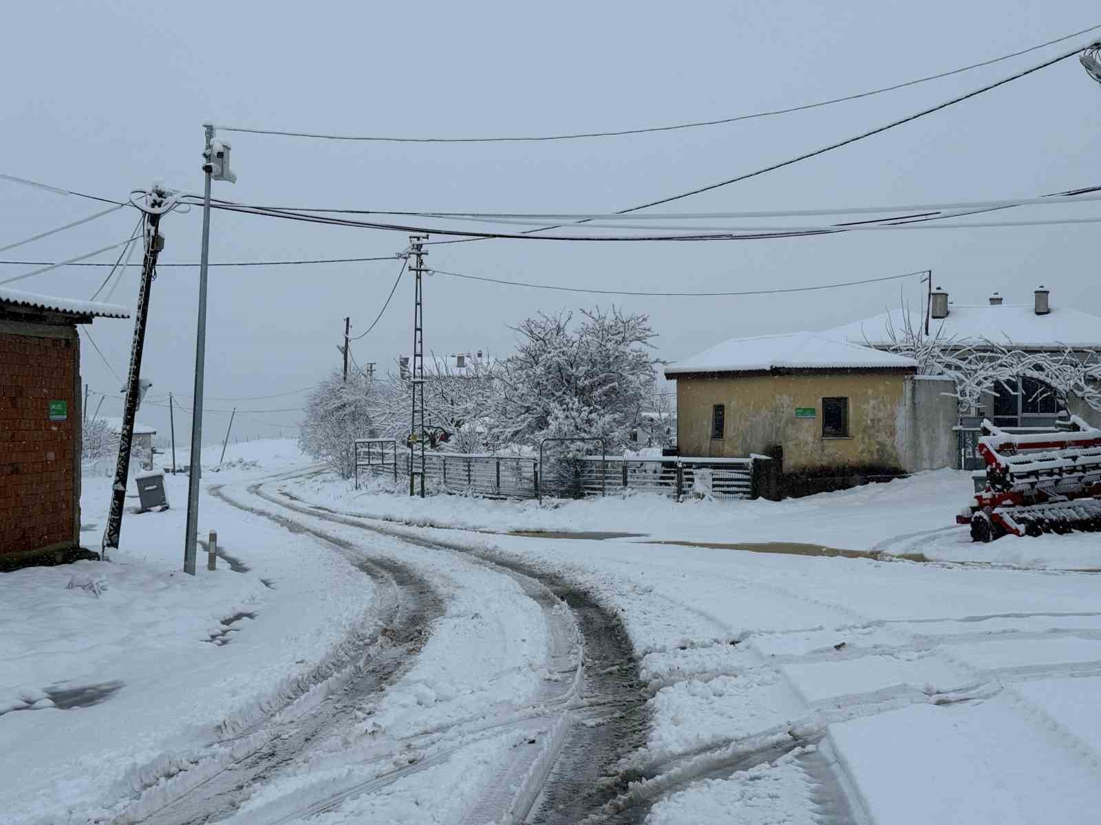 tekirdagin yuksek kesimleri karla kaplandi 5 q8ye8NiQ