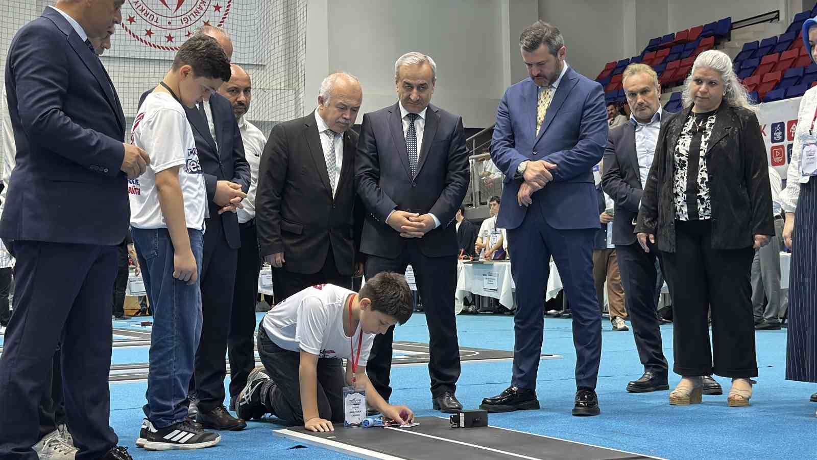 TeknoKarabük’te geleceğin kaşifleri sahne aldı 9 teknokarabukte gelecegin kasifleri sahne aldi 5 abBpk8Qr