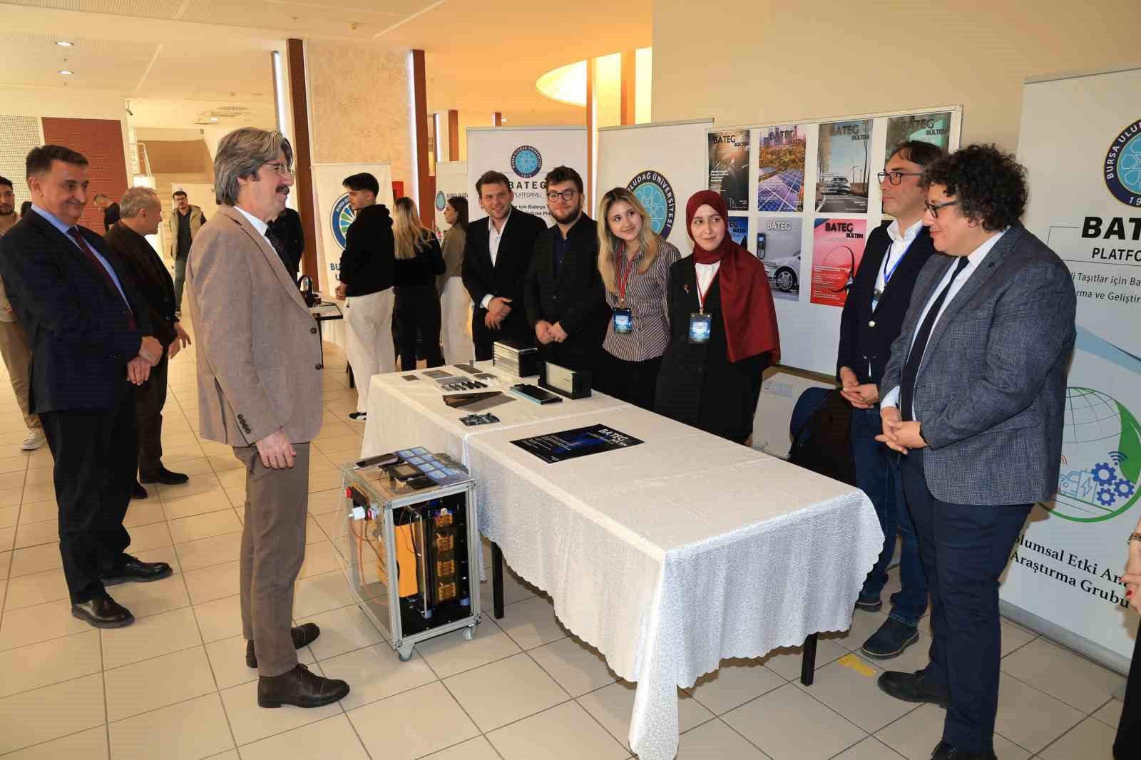 teknoloji fuarinda sektor temsilcileri ogrencilerle bulustu 3 sgrGXtBb