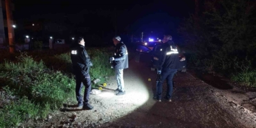 telefon-alisverisinden-kalan-24-bin-tl-alacaklarini-almaya-giden-kardesler-mermilerin-hedefi-oldu-NkWJYu4I.jpg