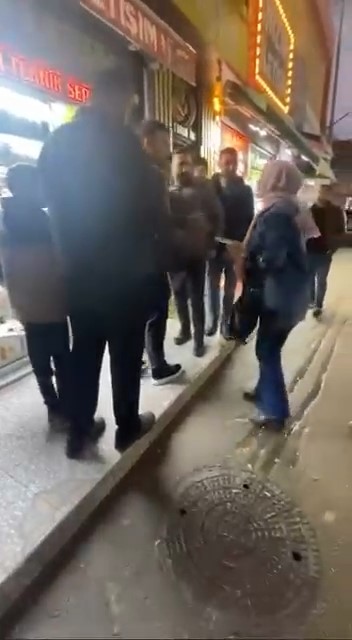 telefoncuda cikan tartismaya cevre esnaf mudahale etti 2 hWcgM244