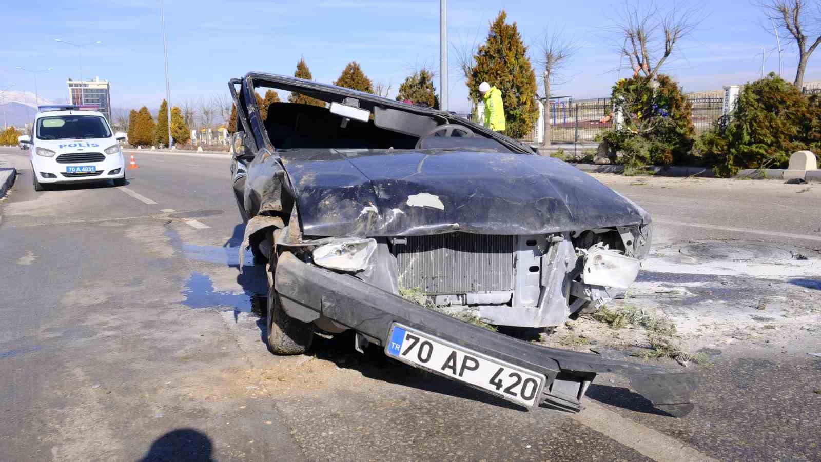 telefonla ugrasirken takla atan otomobilden yara almadan kurtuldu 4 eaCtQKFD