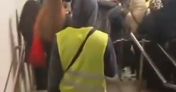 tellere-takilan-poset-bursada-binlerce-kisiyi-yolda-birakti-hmr5sfMT.jpg