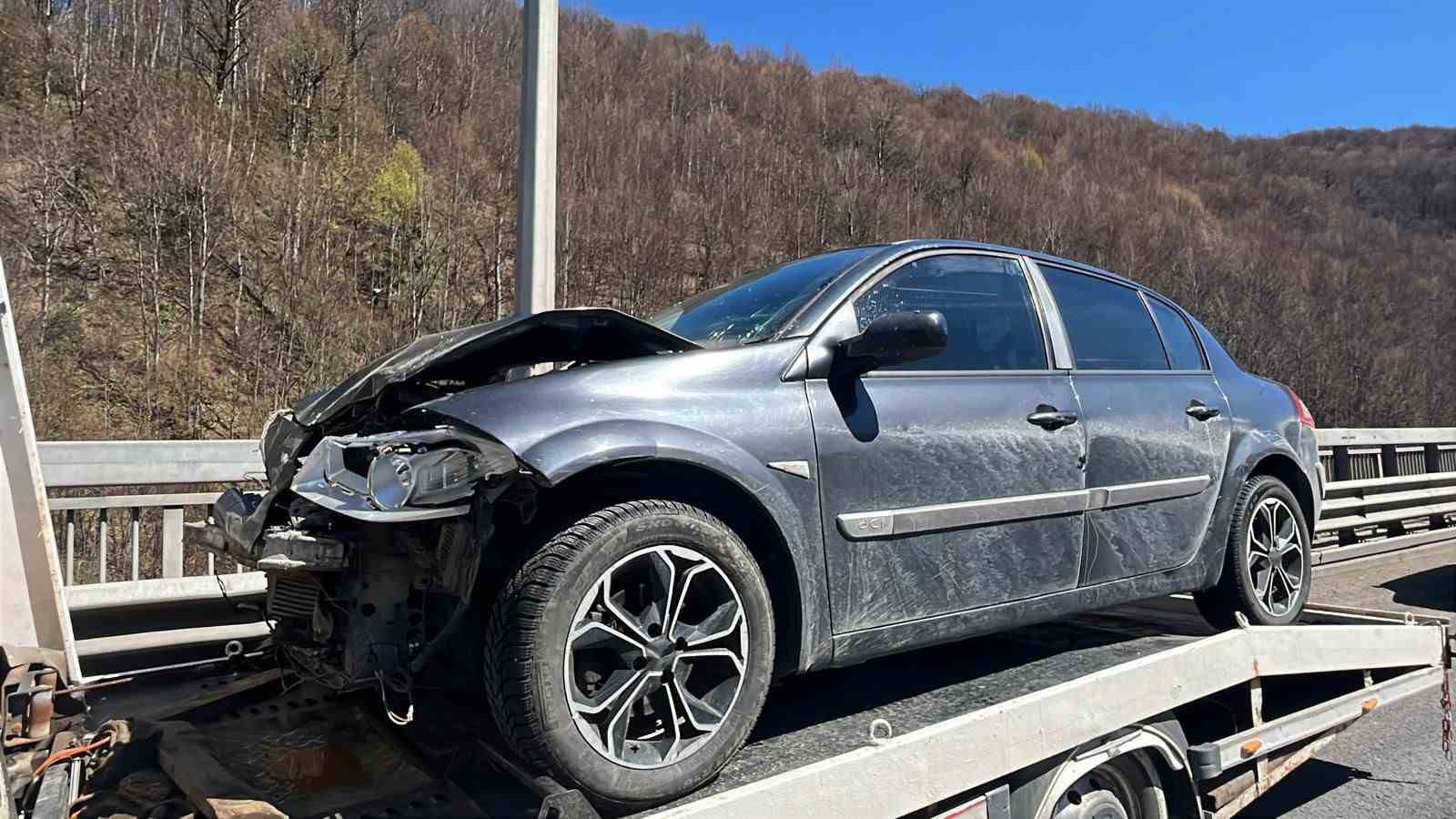 tem otoyolunda 5 aracin karistigi zincirleme kaza 5 yarali 5 RSXDV4J5