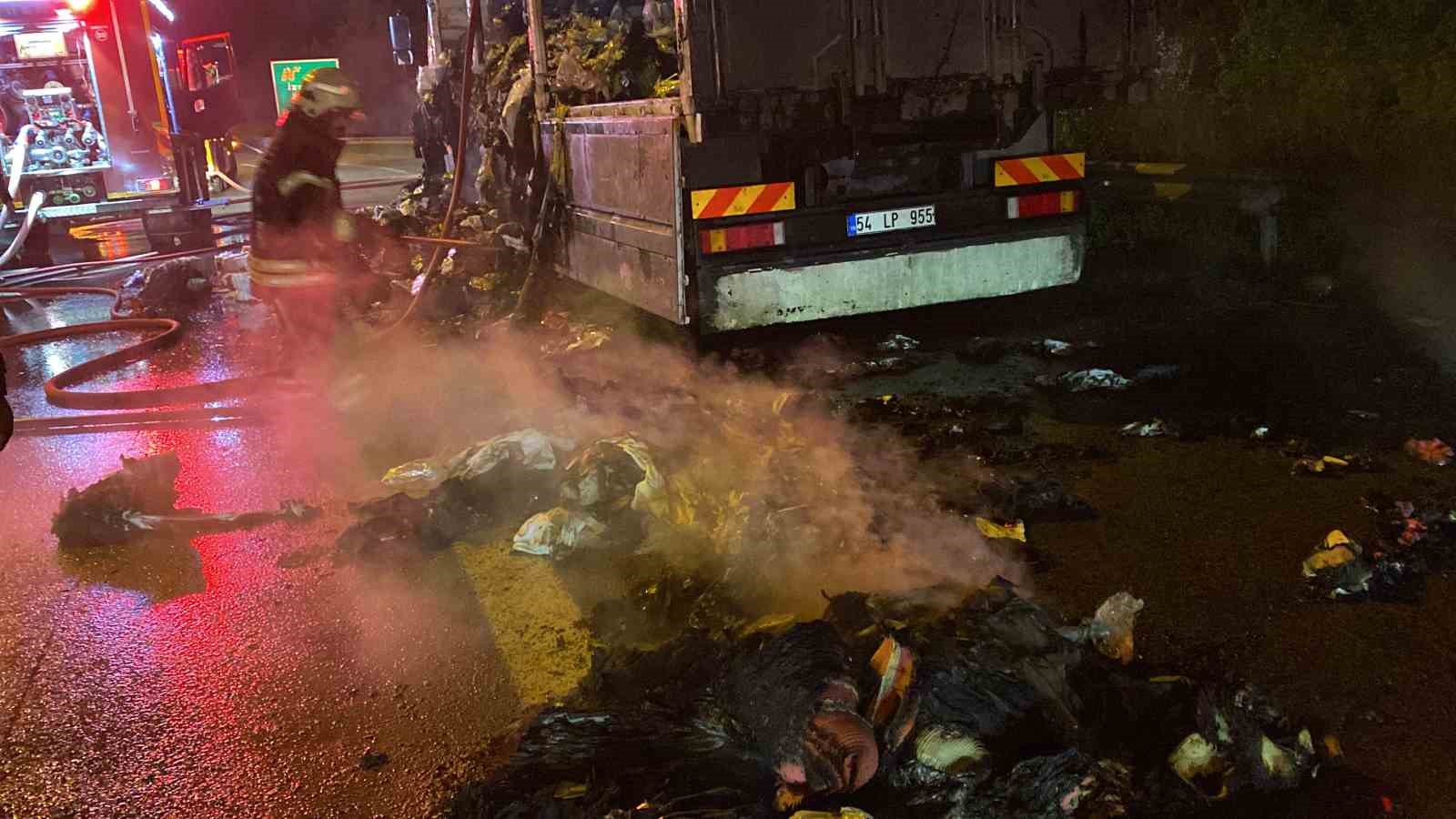 tem otoyolunda tekstil yuklu kamyon alev aldi 2 WFbQtNKu