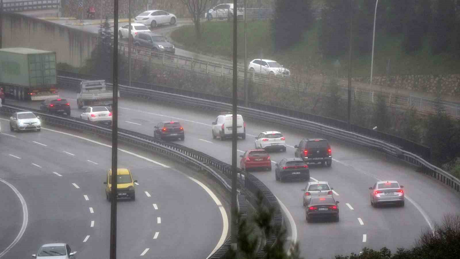 temde bayram yogunlugu basladi trafik akici seyrediyor 1 6SgqaDHN