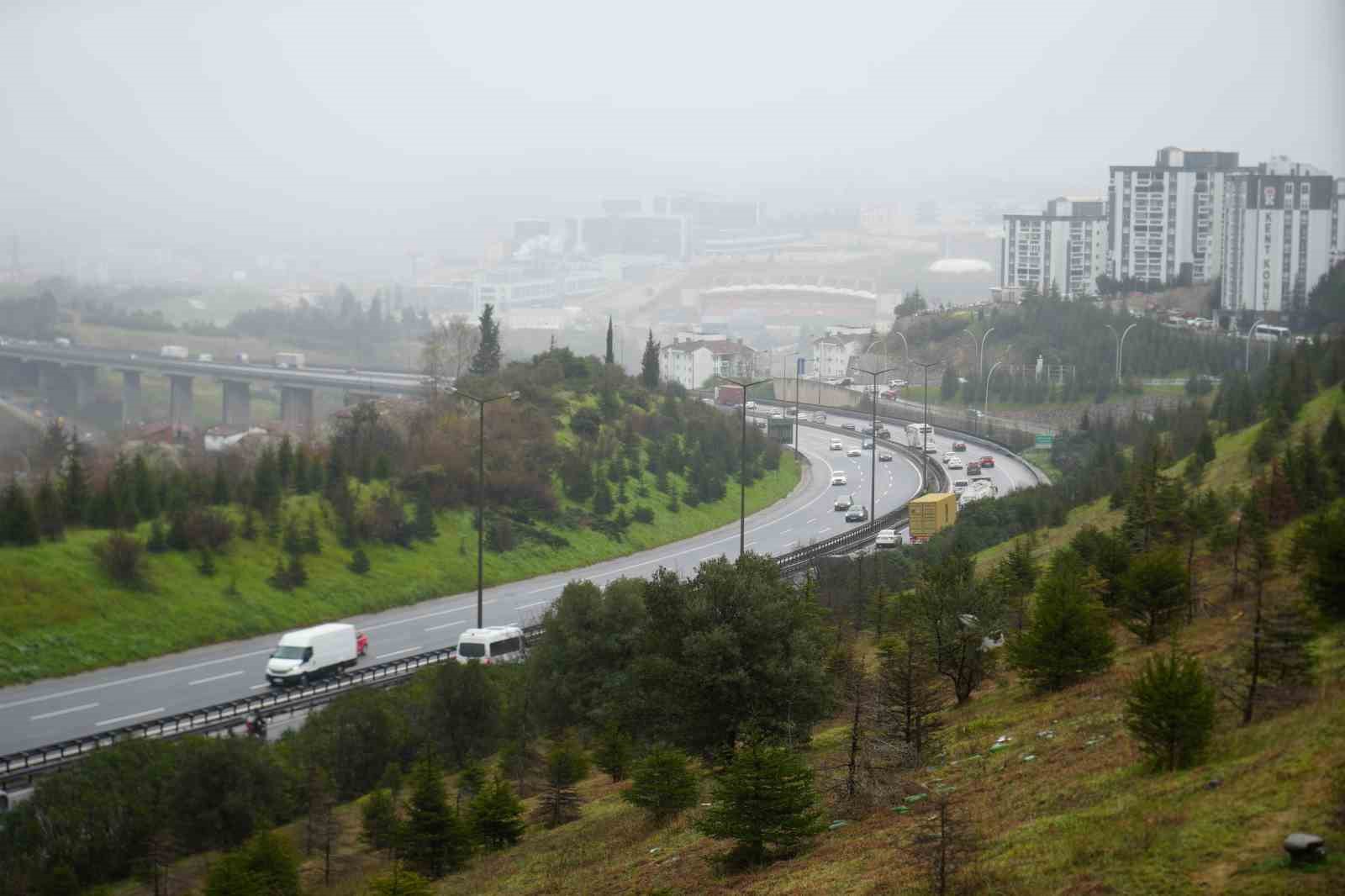 temde bayram yogunlugu basladi trafik akici seyrediyor 3 vP4p6OWX