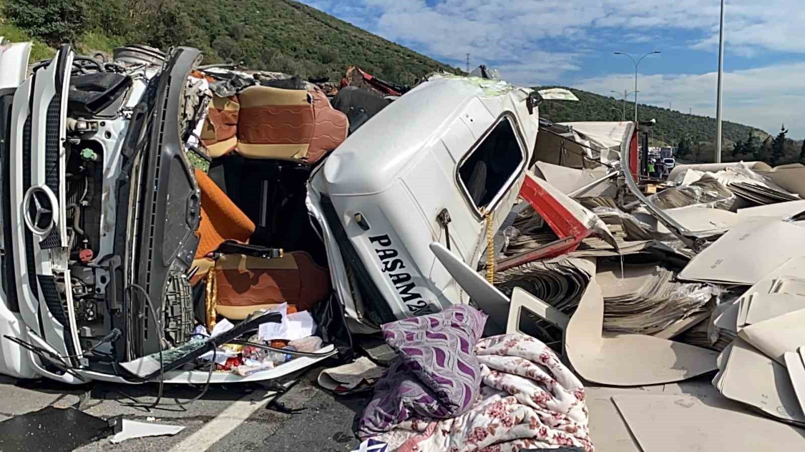 temde iki tir kazaya karisti trafik felc oldu 4 Kg515kwe