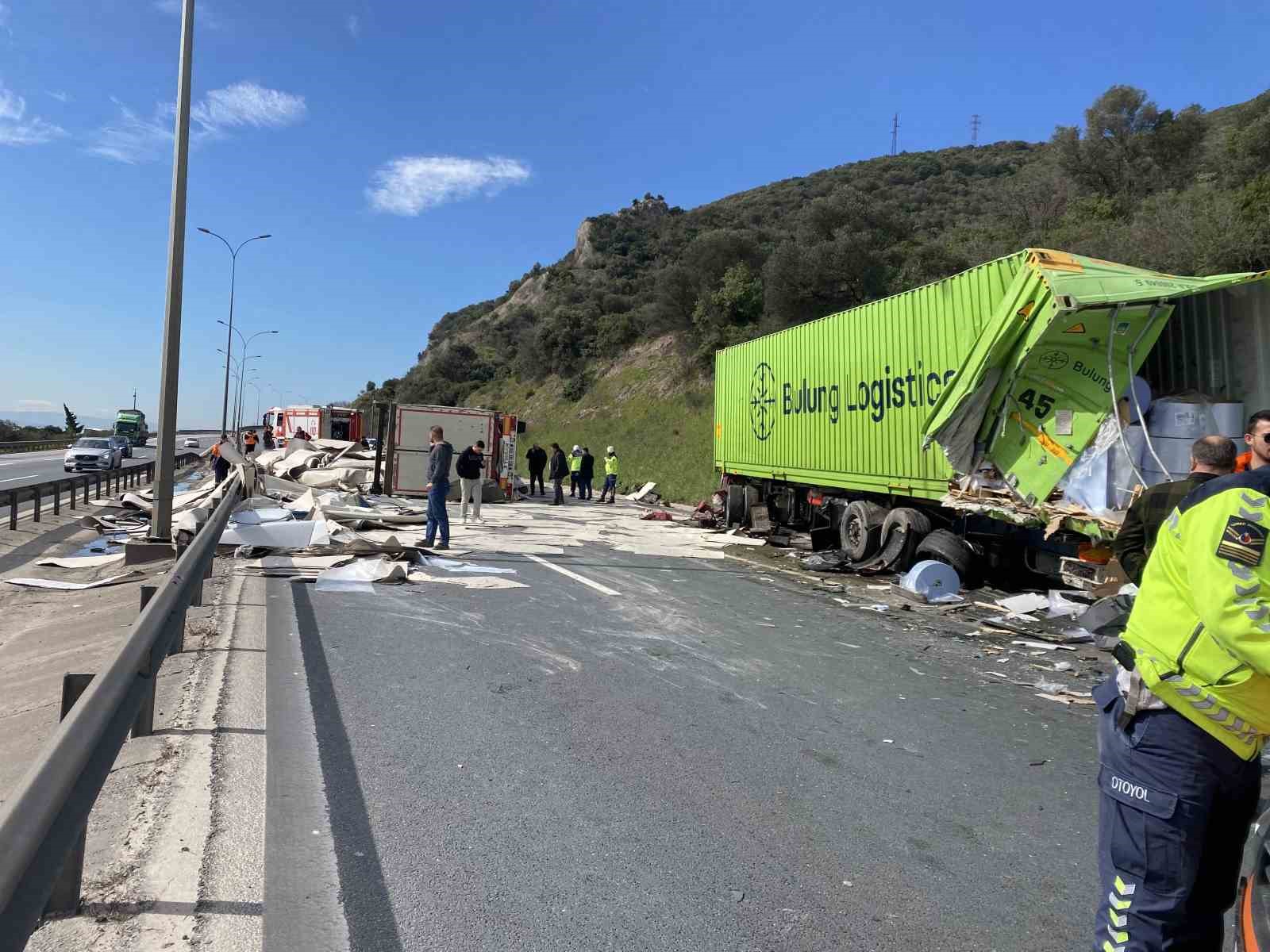 temde iki tir kazaya karisti trafik felc oldu 6 T1Bqfwmh