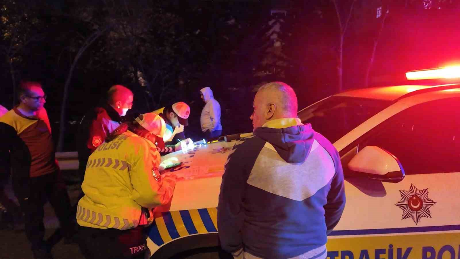 temde kacan surucunun neden oldugu zincirleme kaza 2 yarali 1 HnB1jCtF