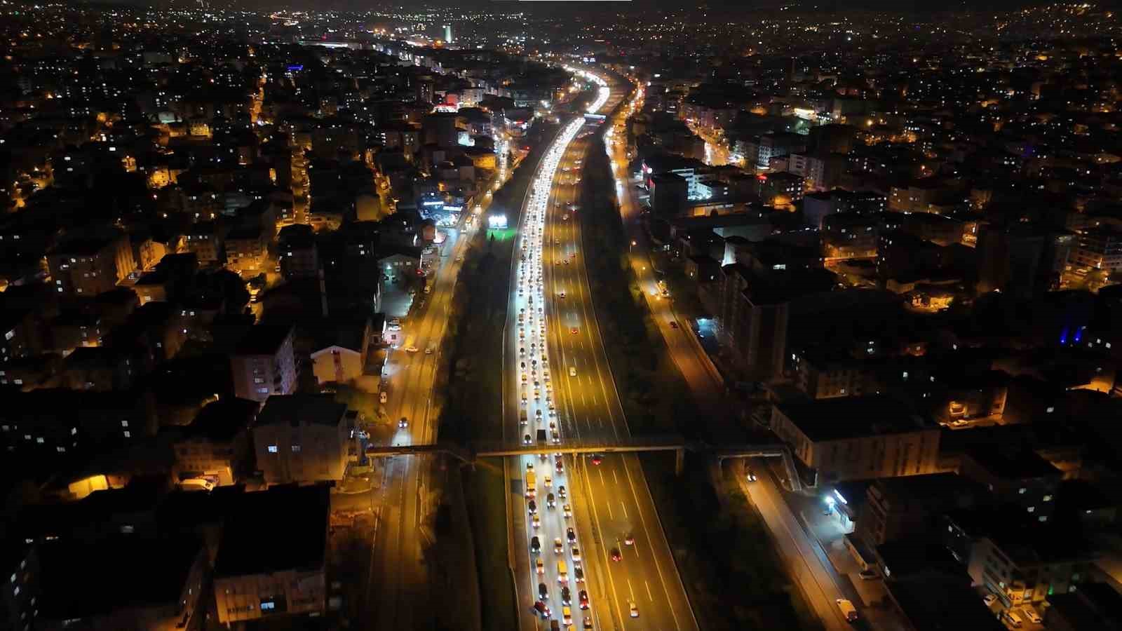 temde kacan surucunun neden oldugu zincirleme kaza 2 yarali 3 AO67iGBe