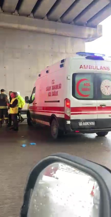temde korkunc kaza kendi kullandigi tirin altinda can verdi 5 LGCsJnDL