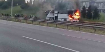 temde-yolcu-otobusu-alev-alev-yandi-X3NDckwb.jpg