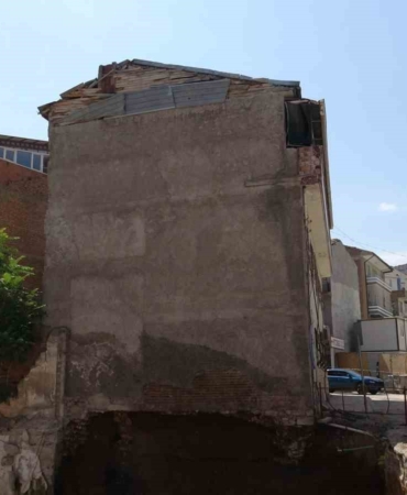temelindeki-gocuk-sonrasi-apartman-muhurlendi-gxE2gLD7.jpg