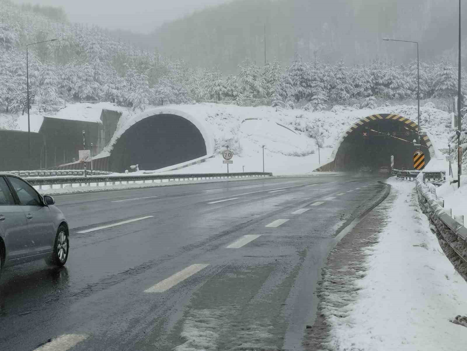 temin bolu gecisinde kar yagisi etkili oluyor 4 ny4kHSlh