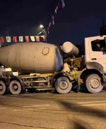 temizledigi-beton-mikserine-duserek-olen-surucunun-kimligi-belli-oldu-BDmAiWNO.jpg