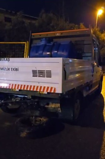 temizlik aracina carpan otomobil hurdaya dondu 1 RhN9cuMr