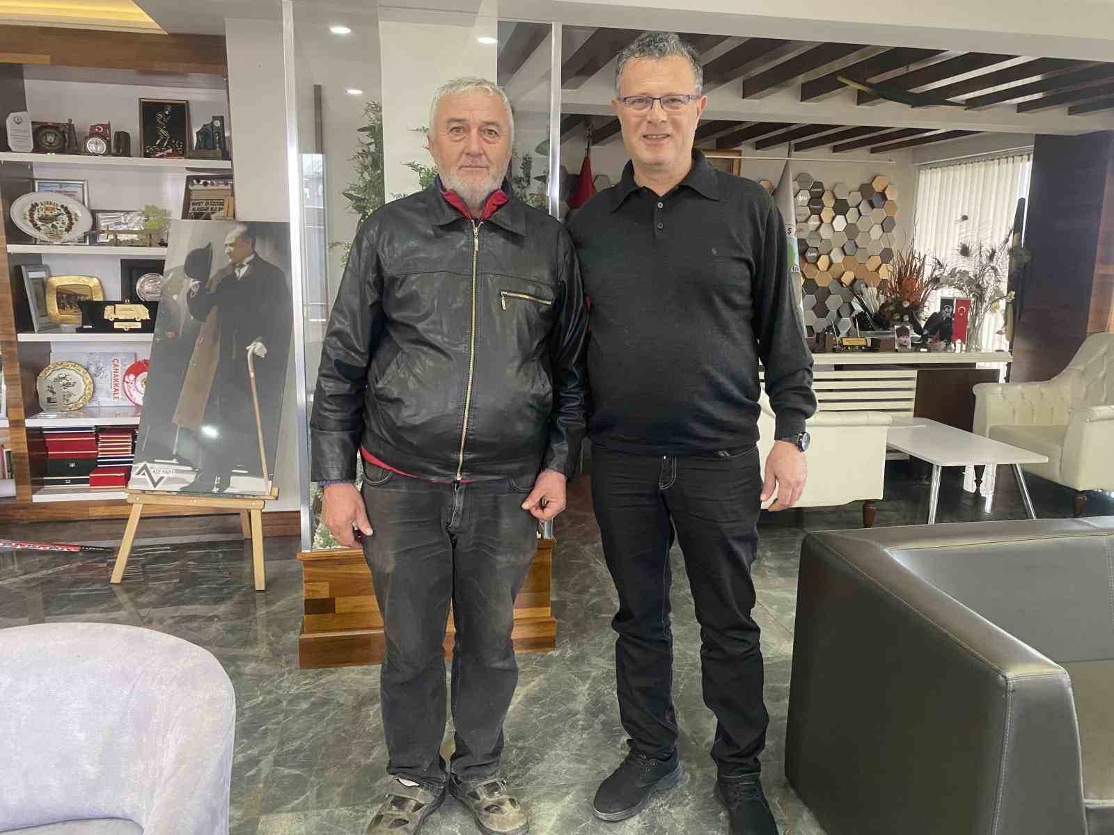 temizlik iscisinden alkislanacak hareket 1
