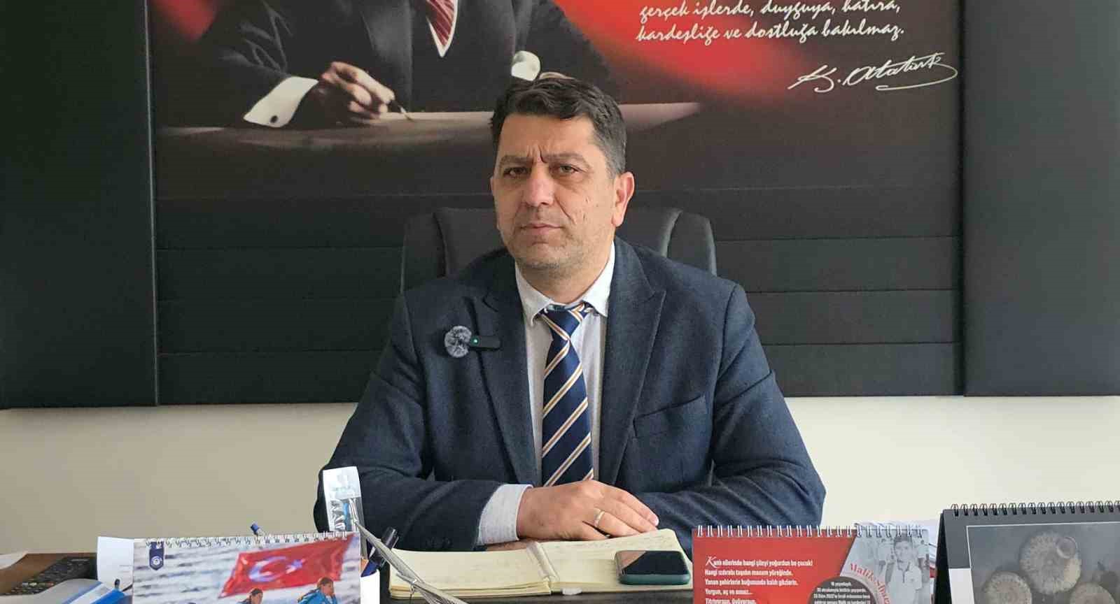 temsili durusma salonunda meslek ogreniyorlar 6 JH9AsKJq
