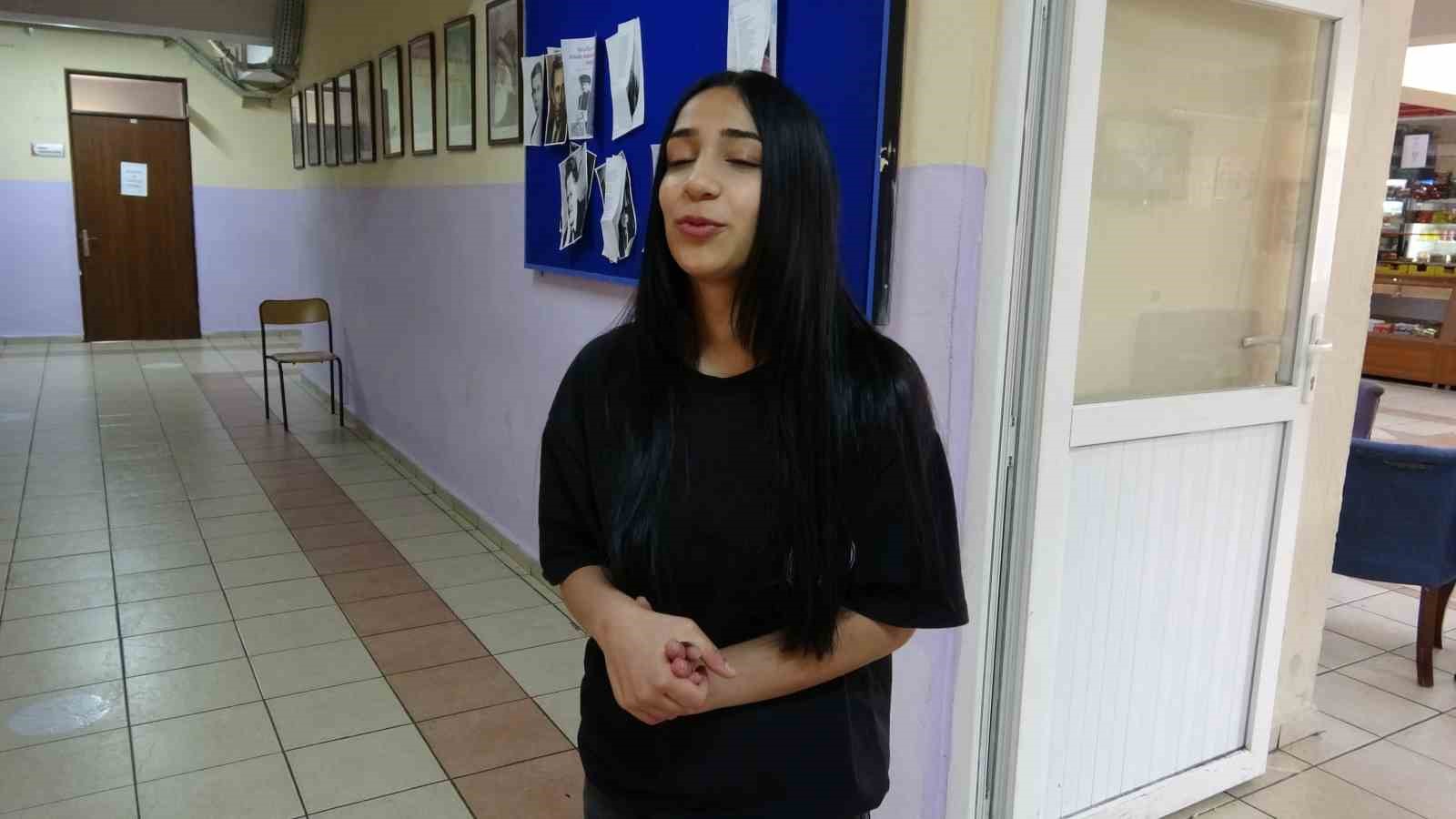 teneffuste olumle burun buruna gelen ogrenci o anlari anlatti 0 6DzkuLsn