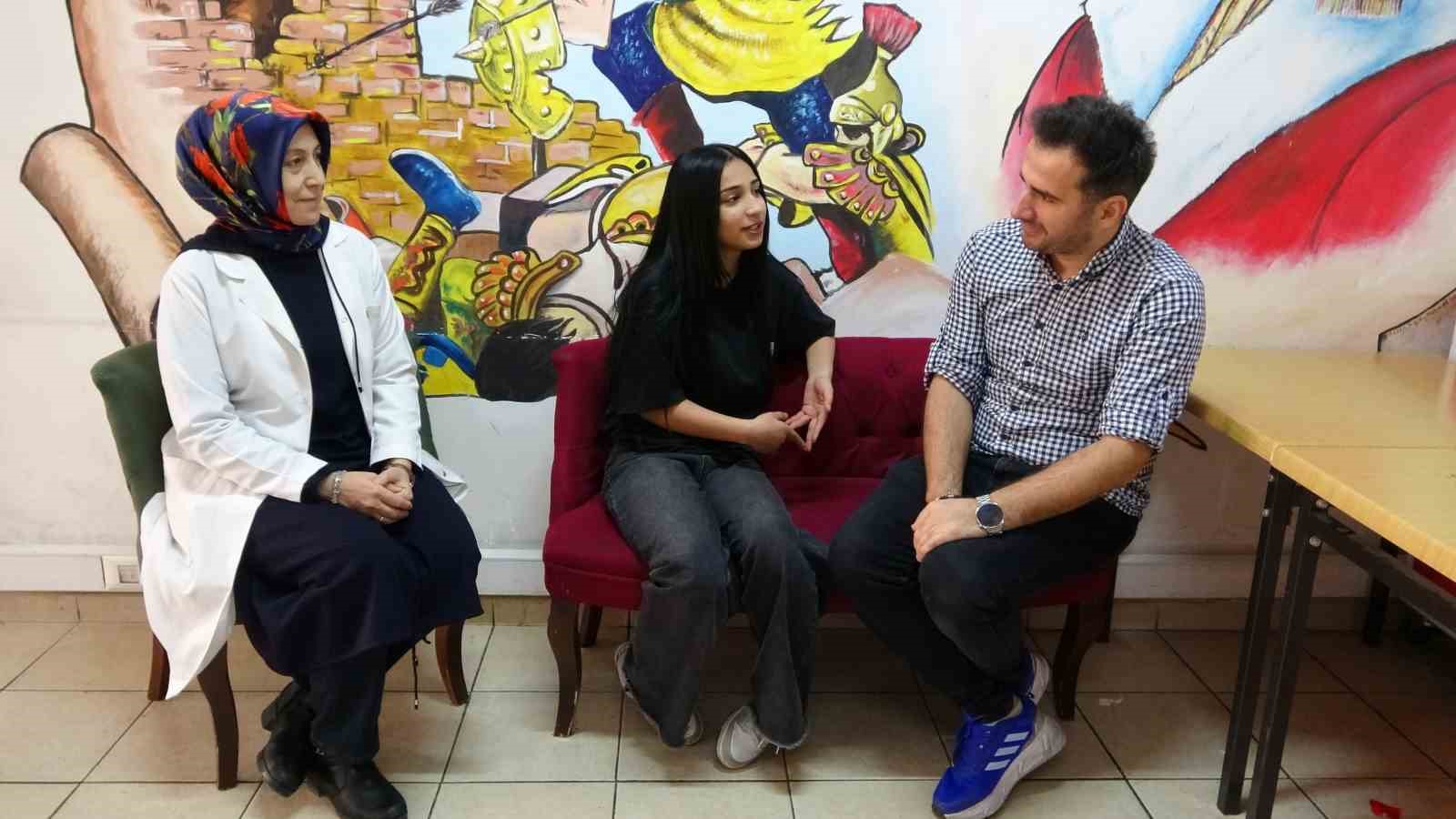 teneffuste olumle burun buruna gelen ogrenci o anlari anlatti 6 IEQr1KpN