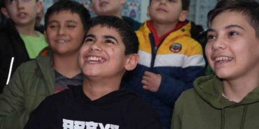 teravih-namazina-camiye-gelen-cocuklar-ilahi-soyledi-k3tx2YHa.jpg