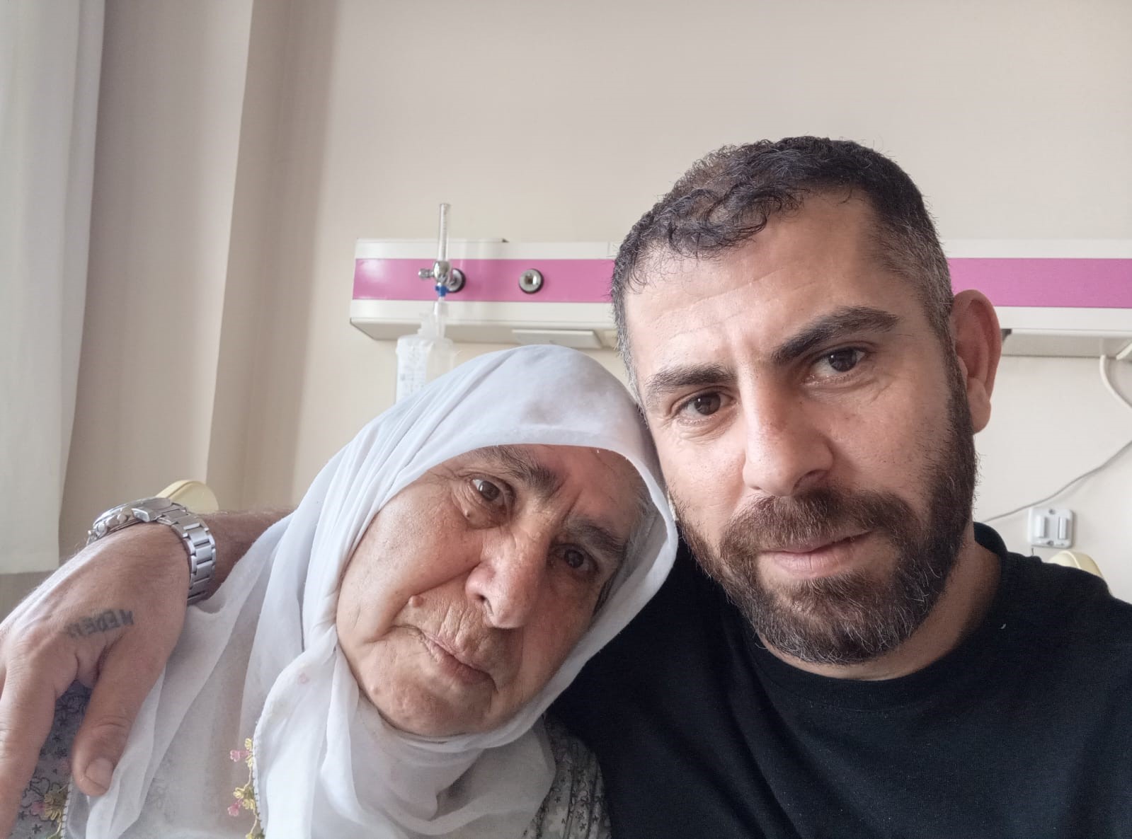 teravih namazina giderken otomobil carpan kaynananin ardindan gelini de hayatini kaybetti 2 e2fSGkHS