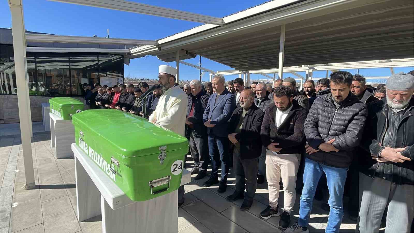 teravihe gitmek istemislerdi gelin ve kaynana son yolculuklarina birlikte ugurlandi 3
