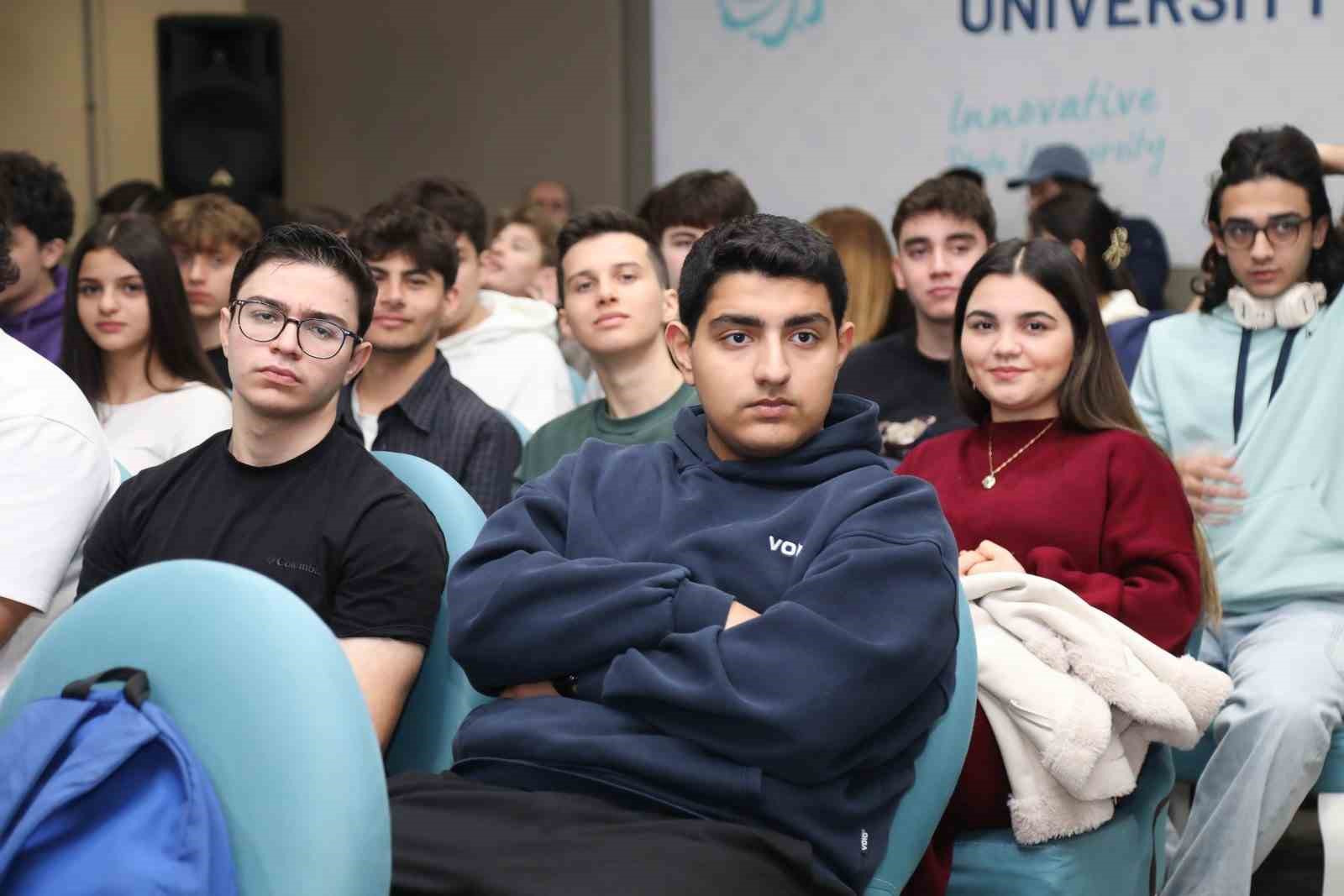 tercihten once universiteni yasa projesi ozel lise ogrencilerini agirliyor 2 SMrXgq3C