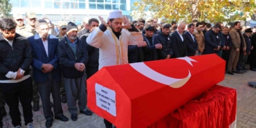 terhis-olduktan-5-gun-sonra-vefat-eden-genc-son-yolculuguna-ugurlandi-ULVCLiRM.jpg