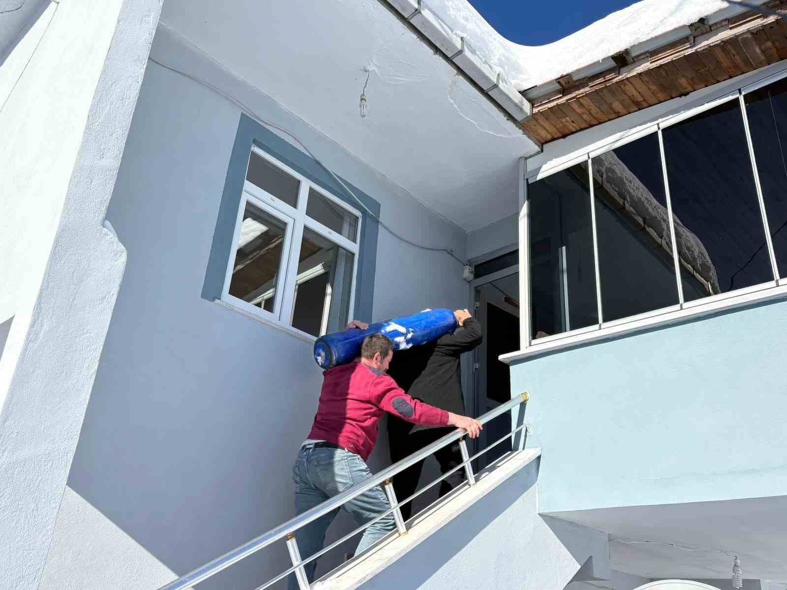terme belediyesi 35 kilometre uzakliktaki hastaya nefes oldu 0 CAaqn7wm