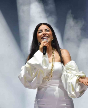 terme-yaz-festivalinde-zara-ruzgari-2DPq5DF2.jpg