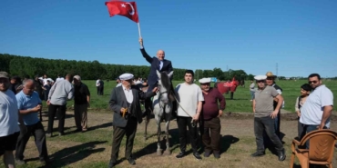 termede-26-geleneksel-rahvan-at-yarislari-nefes-kesti-bLUDvsiw.jpg