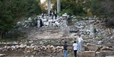 termessosta-ilk-kazida-dans-eden-kadinlar-mezari-antiochisin-anit-mezari-ve-figurlu-lahit-parcalari-OzWgEUHj.jpg