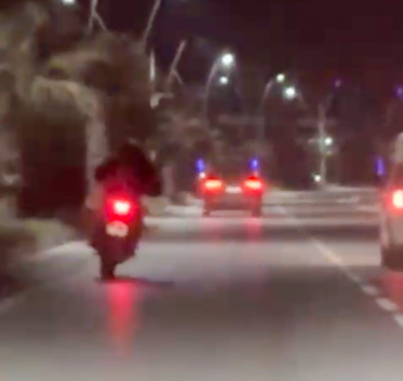 teror estiren motosiklet surucusu yakalandi 770 bin tl ceza 0 kiI4yhZf