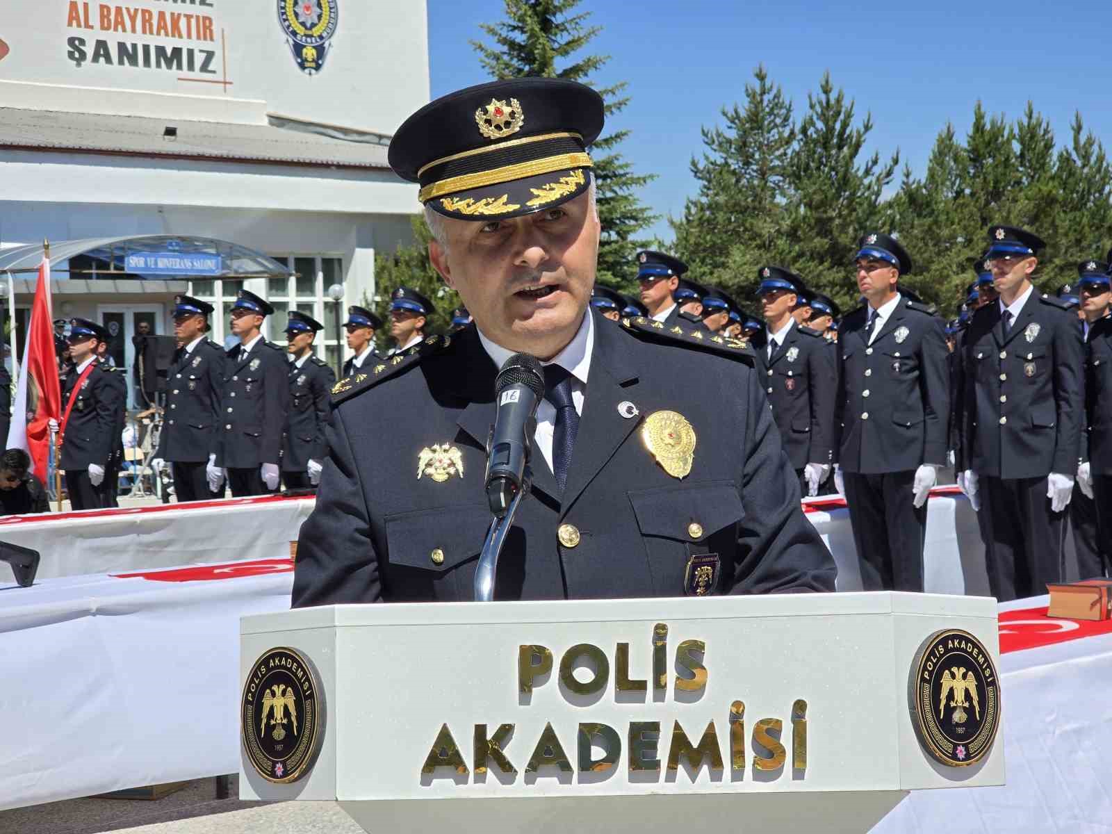 teror gazisi olan babasiyla birlikte gurur dolu anlar yasadi 5 mTauLP9r