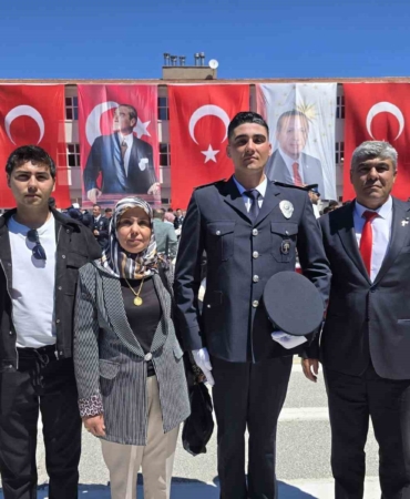 teror-gazisi-olan-babasiyla-birlikte-gurur-dolu-anlar-yasadi-ILNBemMz.jpg