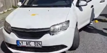 teroristlerin-kiraladigi-otomobil-polis-ekipleri-tarafindan-inceleniyor-u5bGhpkz.jpg