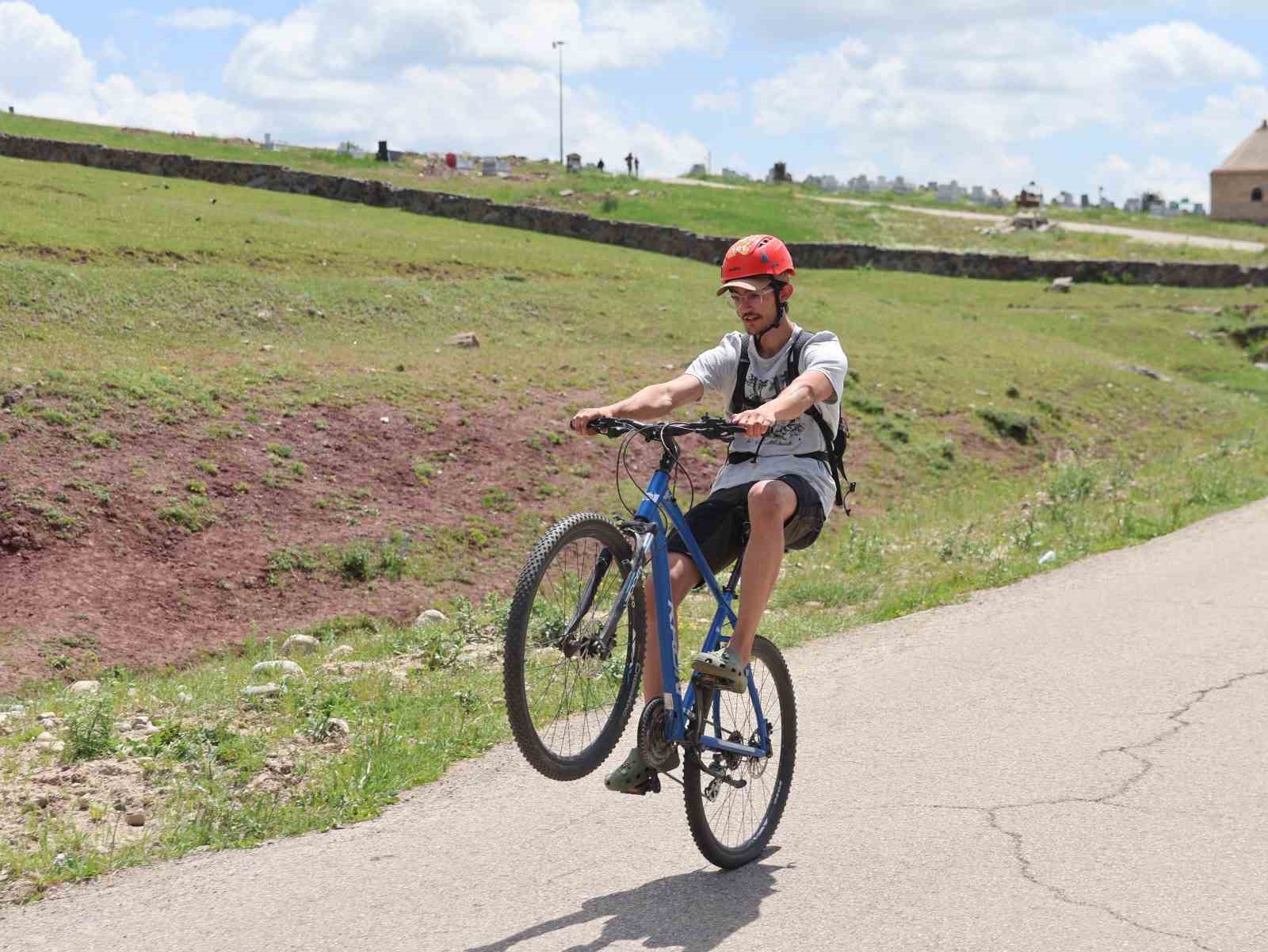 terorsuz turkiye icin 20 km pedal cevirdiler 3 ZKu6zaVw