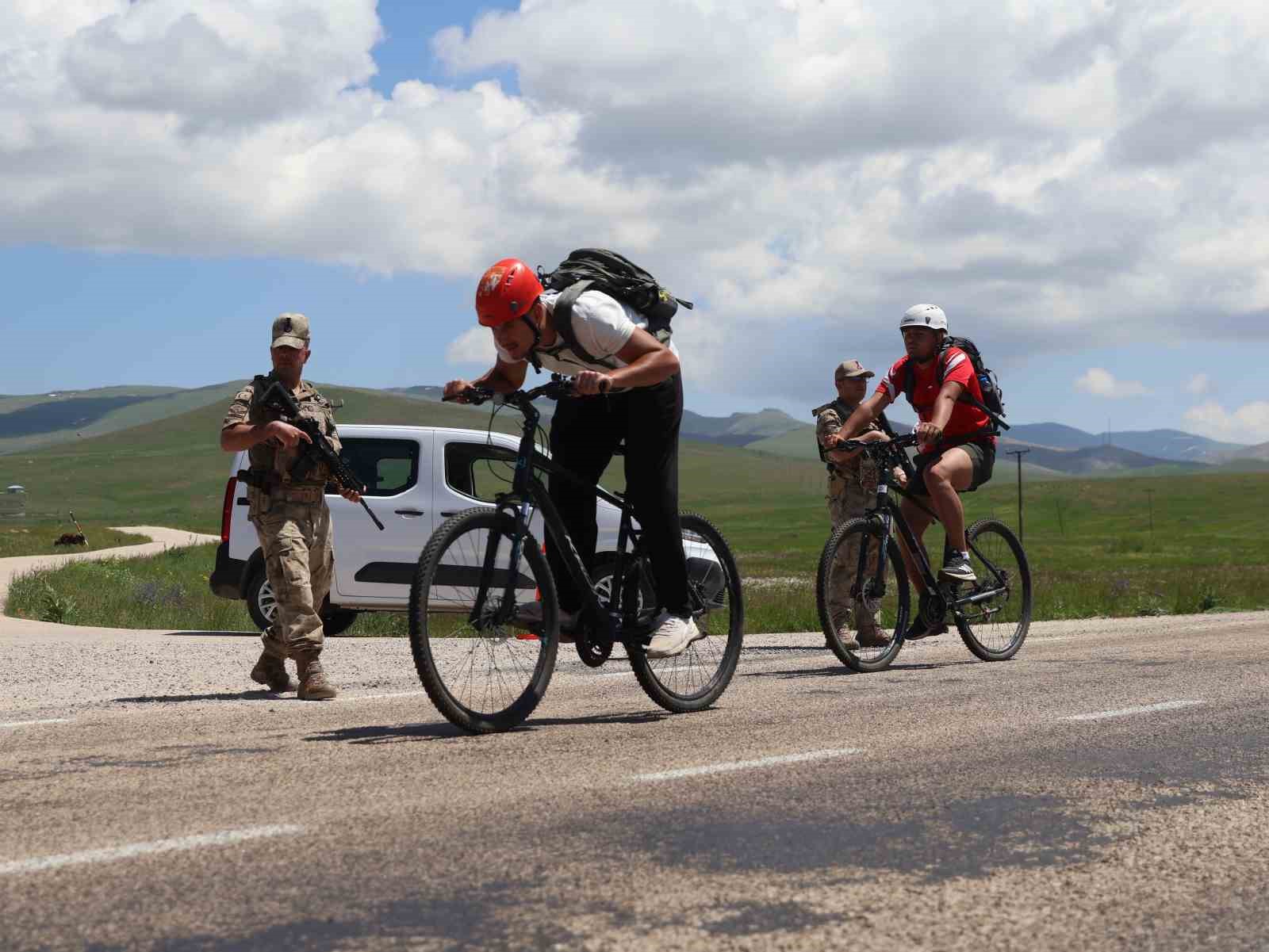 terorsuz turkiye icin 20 km pedal cevirdiler 5 WuDXXslt