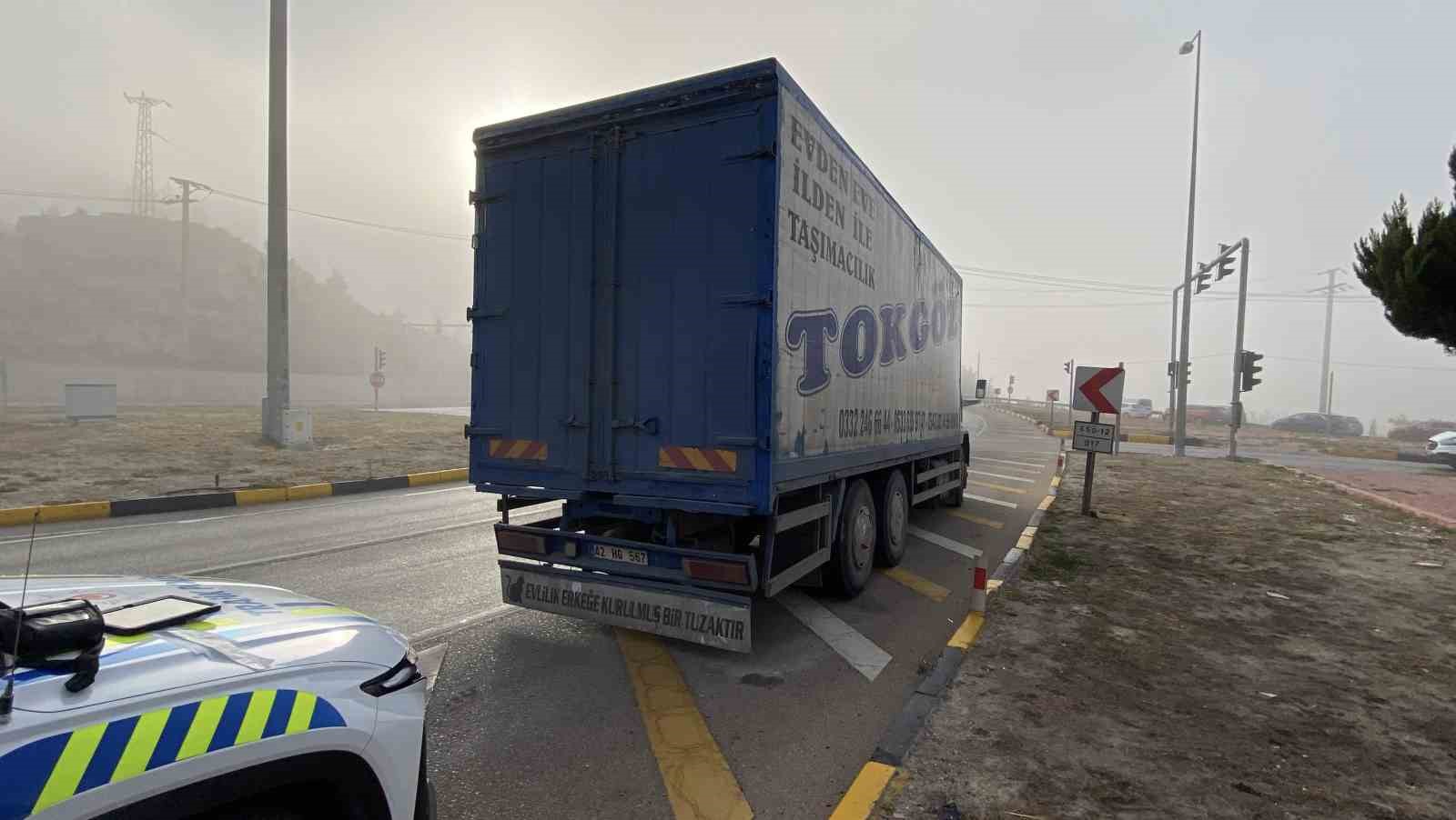 ters seritten giderken otomobile carpip kacan surucu yakalaninca gazetecilere sitem etti 2 YsSZwXap