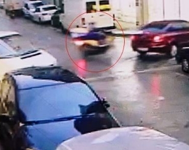 ters-yonden-cikan-otomobile-carpmamak-icin-kaza-yapti-o-anlar-kamerada-ODFw2ZhG.jpg