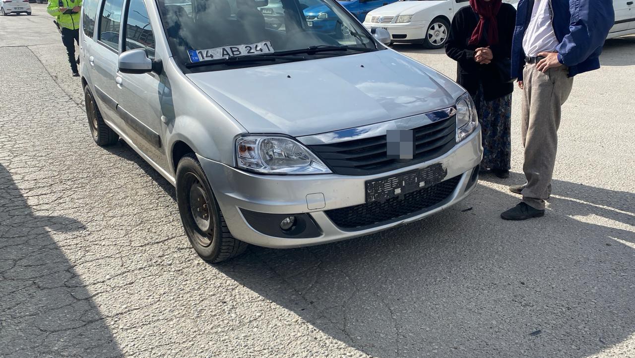 Ters yönden gelen hafif ticari araç motosikletle çarpıştı: 1 yaralı 6 ters yonden gelen hafif ticari arac motosikletle carpisti 1 yarali 2 F2EsbAJp